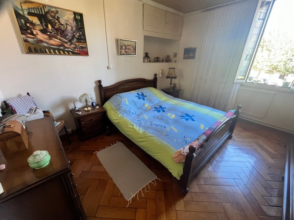 Joli immeuble à rendement bien entretenu comprenant 6 appartements, 1 atelier et 3 garages 29