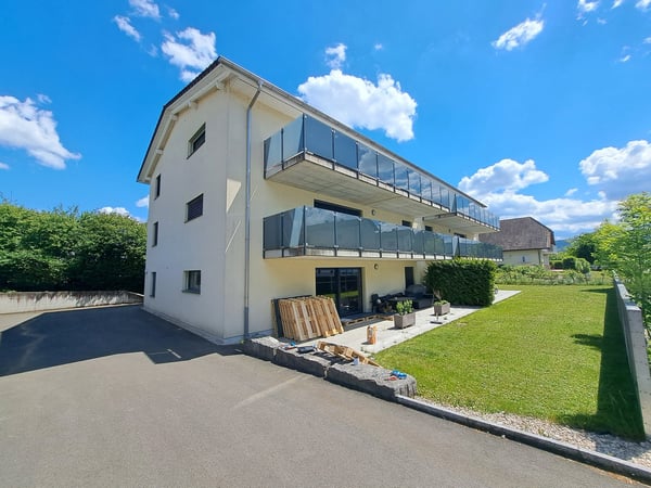 Joli et récent immeuble à rendement en excellent état de 6 appartements de 1.5 pièces loués 4