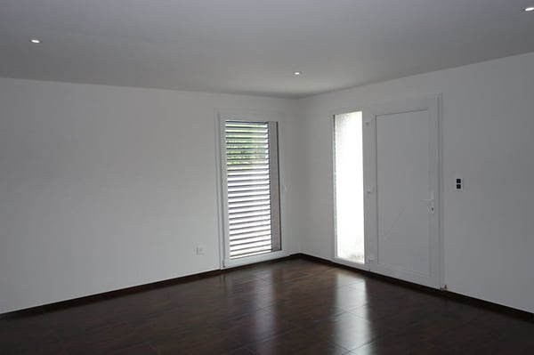 Joli appartement de 4,5 pièces en PPE idéalement situé et au calme vendu à un prix très raisonnable 18