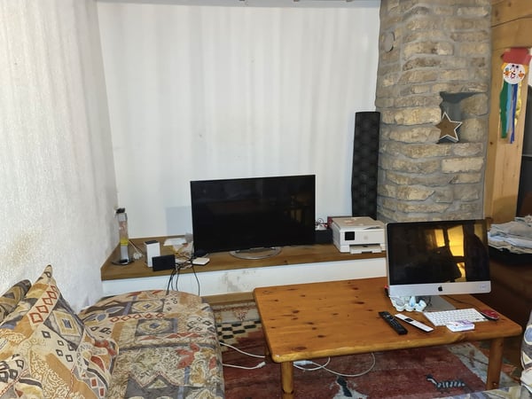 EXCEPTIONNEL ! - Magnifique ferme franc-montagnarde rénovée avec habitation et salle de spectacle 17