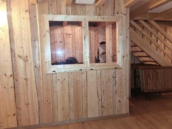 EXCEPTIONNEL ! - Magnifique ferme franc-montagnarde rénovée avec habitation et salle de spectacle 43