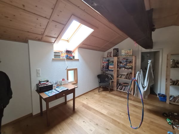 EXCEPTIONNEL ! - Magnifique ferme franc-montagnarde rénovée avec habitation et salle de spectacle 29