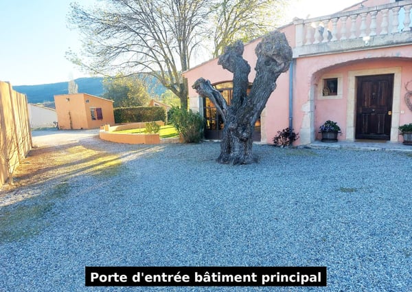 EXCEPTIONNEL - Magnifique Mas la Musardière avec dépendance de 24 pièces  à Alba la Romaine 7