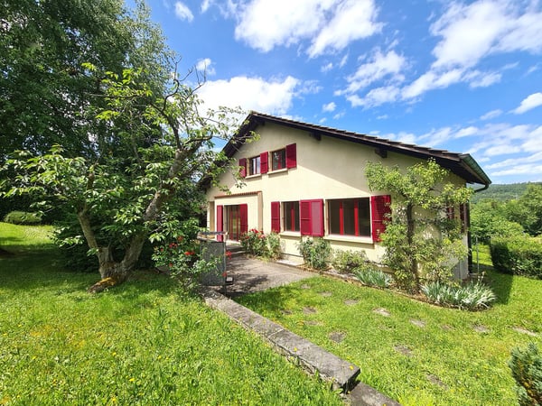 BASSECOURT - Charmante villa de 6,5 pièces à rénover idéalement bien située sur une jolie parcelle 1