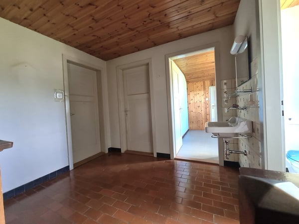 BASSECOURT - Charmante villa de 6,5 pièces à rénover idéalement bien située sur une jolie parcelle 29