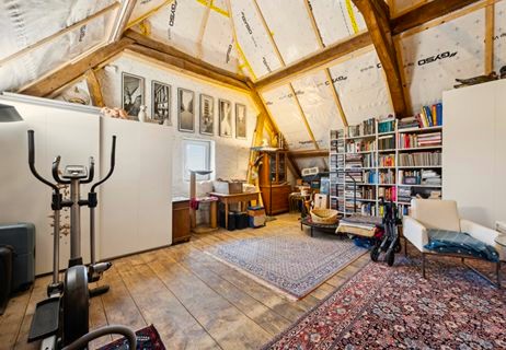 Offre exceptionnelle et très rare - Magnifique ferme villageoise totalement rénovée sur 4'385 m² 32