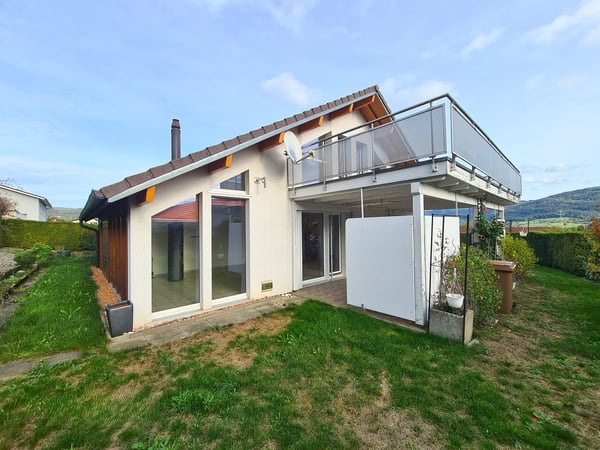 Jolie villa idéalement bien située et au calme avec un bon dégagement 3
