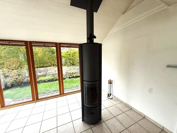Jolie villa idéalement bien située et au calme avec un bon dégagement 20
