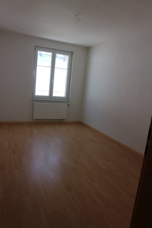 4 pièces dans petit immeuble locatif 1