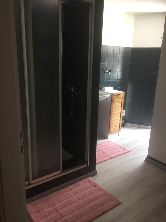 Salon de massage - 1 chambres avec salles de bain individuelles 9