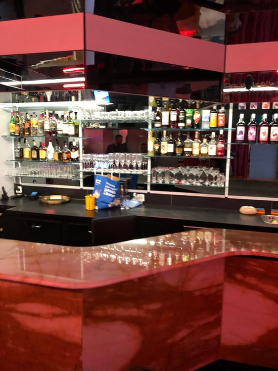 Bar avec fond de commerce 5