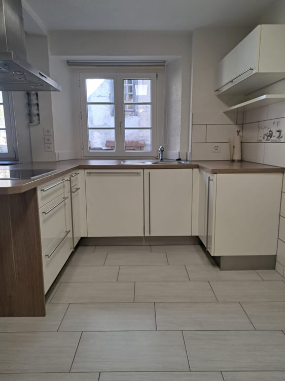 Appartement 2 pièces dans rue très calme au Locle 2