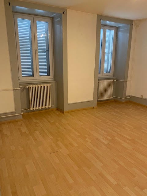 Spacieux appartement de 1.5 pièces à La Chaux-de-Fonds 4