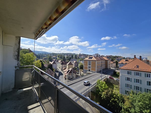 4 pièces lumineux au 11ème étage avec vue sur la Chaux-de-Fonds 6