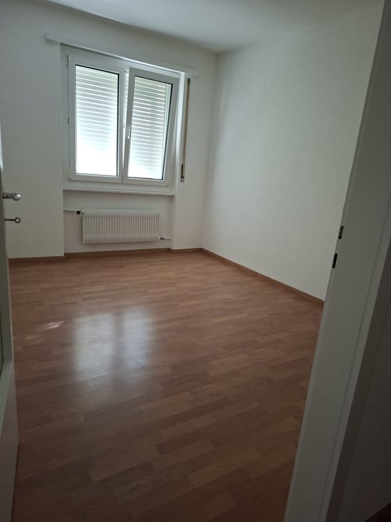 Appartement 3.5 pièces lumineux et disponible de suite au Locle 3