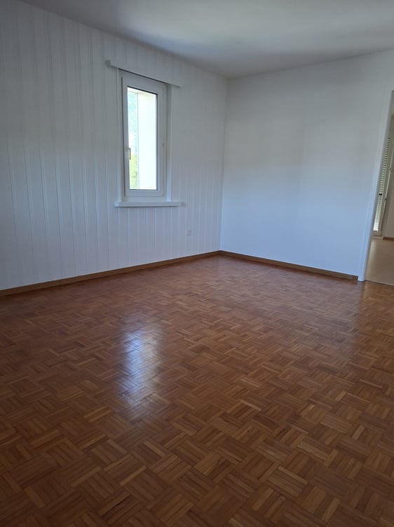 Appartement 3.5 pièces lumineux et disponible de suite au Locle 7