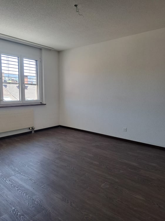 Appartement lumineux de 2 pièces avec balcon au Locle 5