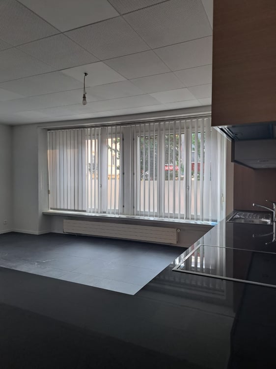 Bel appartement de 4 pièces au rez-de-chaussée surélevé au Locle 4