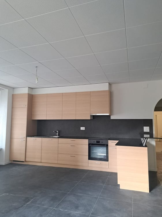 Bel appartement de 4 pièces au rez-de-chaussée surélevé au Locle 2