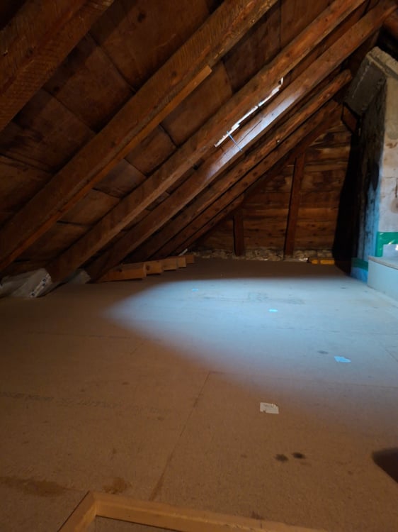 Spacieuse maison de 9 pièces à louer à La Chaux-de-Fonds 24