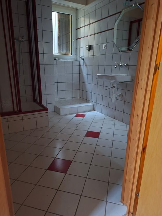 Spacieuse maison de 9 pièces à louer à La Chaux-de-Fonds 7