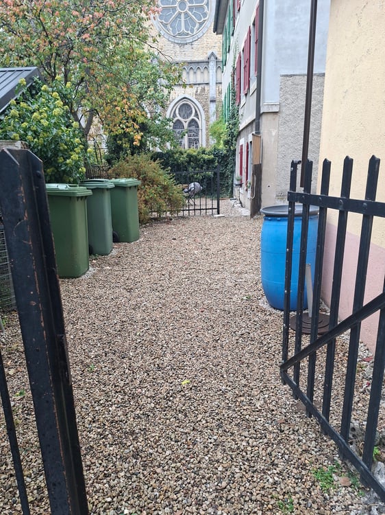 Spacieuse maison de 9 pièces à louer à La Chaux-de-Fonds 3
