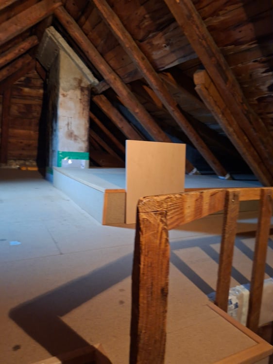 Spacieuse maison de 9 pièces à louer à La Chaux-de-Fonds 25