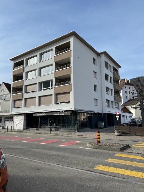 Joli kiosque entièrement rénové en 2024 au coeur de Moutier 7