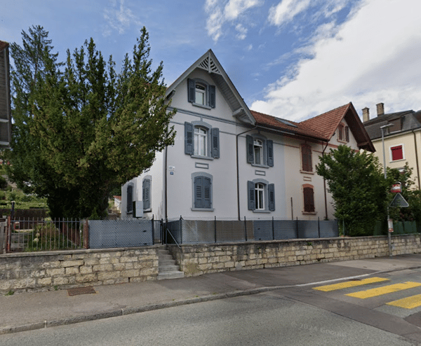 Jolie maison de 3 étages comprenant 2 appartements 1