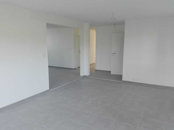 Immeuble locatif rénové avec restaurant et 2 appartements 8