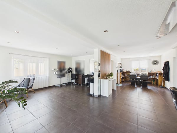 Family home with commercial space 12