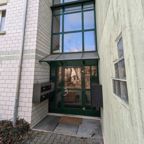 Magnifique appartement de 2.5 pces rénové 15
