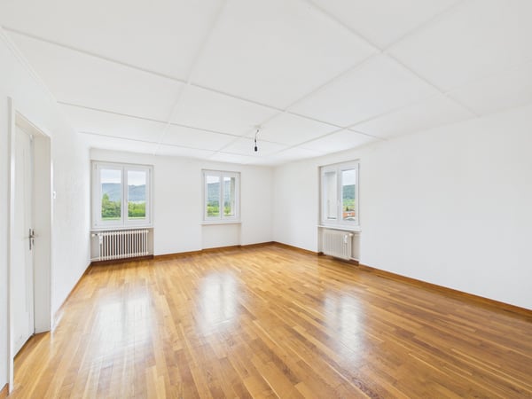 Spacieux appartement de 3.5 pièces avec balcon à Boécourt 2