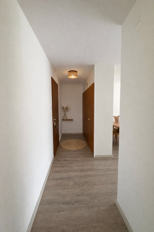 Bel appartement moderne de 4.5pcs idéalement situé 8