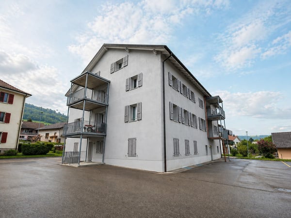 Joli appartement de 4.5 pièces avec balcon à Boécourt 13