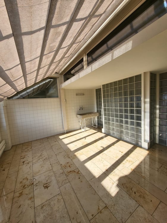 Grand appartement de 5.5 pièces à Delémont 8