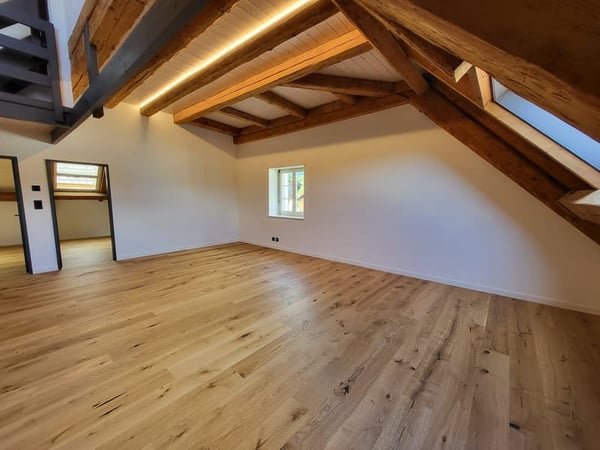 Magnifique 5.5 pièces en duplex à Courtételle 4