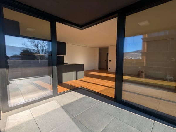 Très bel appartement 2,5 pces de haut standing 8