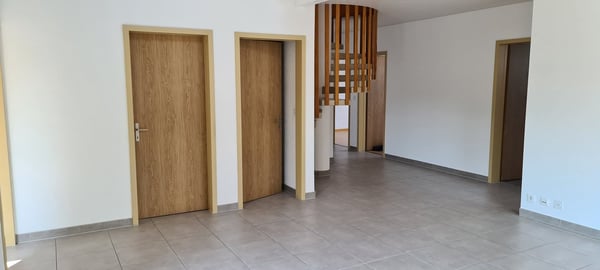 Charmant appartement de 5,5 pièces à Vicques 6