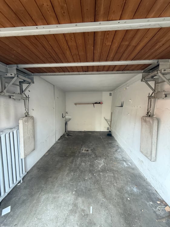 Box garage à quelques pas de Chauderon 2