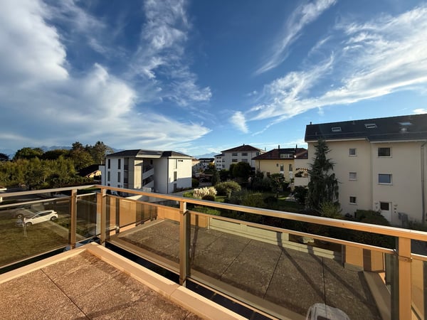 Très grand duplex de 4 pièces avec vue lac 9