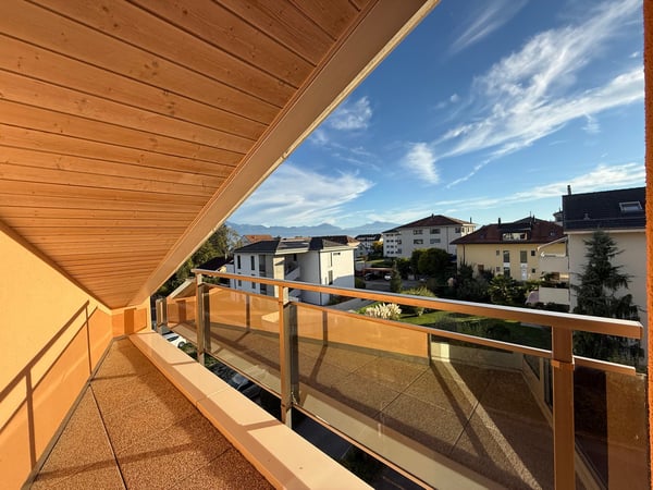 Très grand duplex de 4 pièces avec vue lac 13