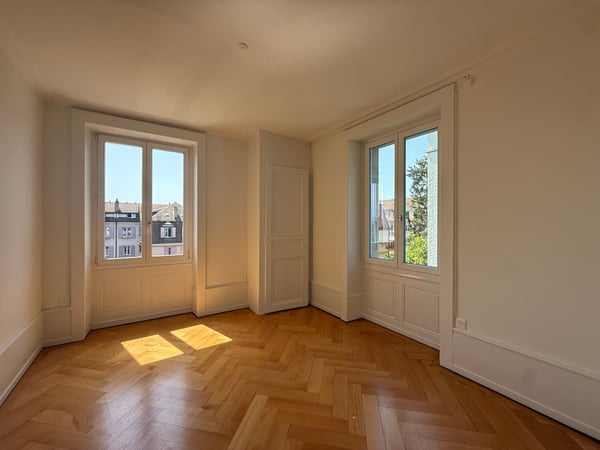 Lumineux 5 pièces avec balcon en plein centre 3