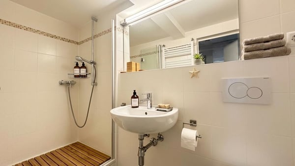 À louer – Villa individuelle 4,5 pièces avec jardin, terrasse & vue lac – Aubonne 9