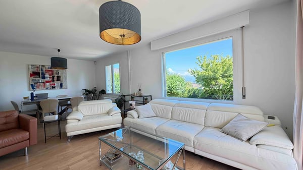À louer – Villa individuelle 4,5 pièces avec jardin, terrasse & vue lac – Aubonne 2