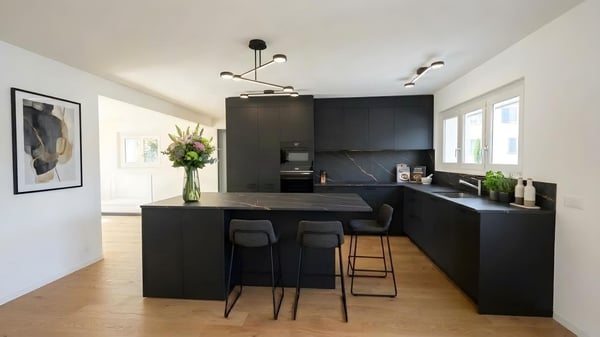 Charming 7-room house with garden in Founex 2
