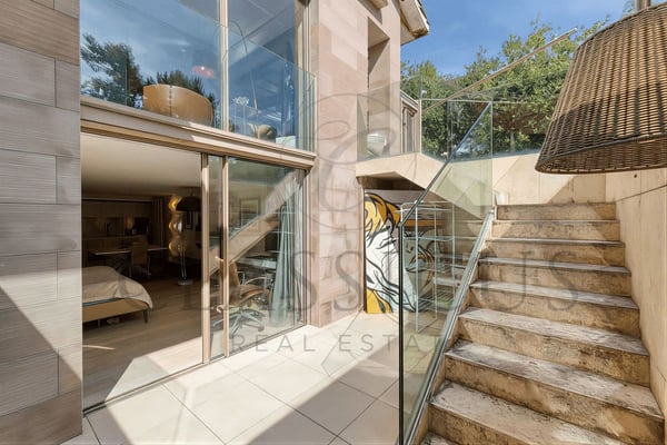 Une maison de famille rare avec jardin, bassin de nage et env. 610 m² utiles 13