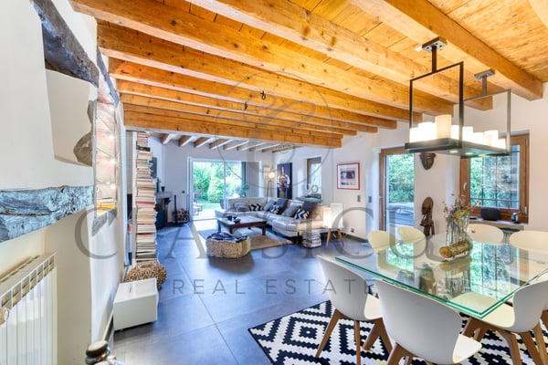 Maison de caractère XVIIIe - 330 m², jardin arboré & terrasse jacuzzi à Aire-la-Ville 2