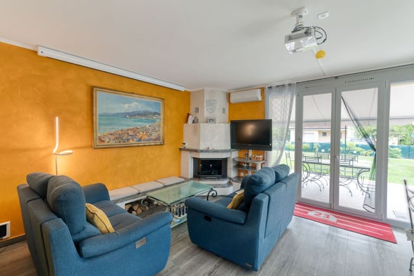 Villa familiale avec jardin arboré dans un quartier résidentiel de Vernier 5