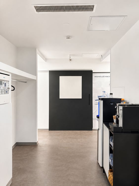 Grand-Rue, Montreux - Murs commerciaux loués, 490 m², 3 parkings 5